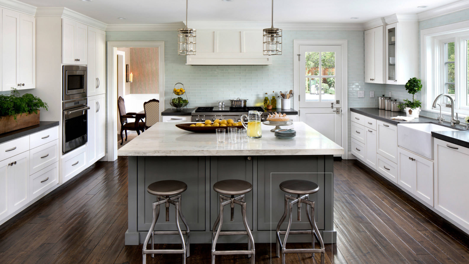 dc918eac6681d37a3f74d956e3692d50 1